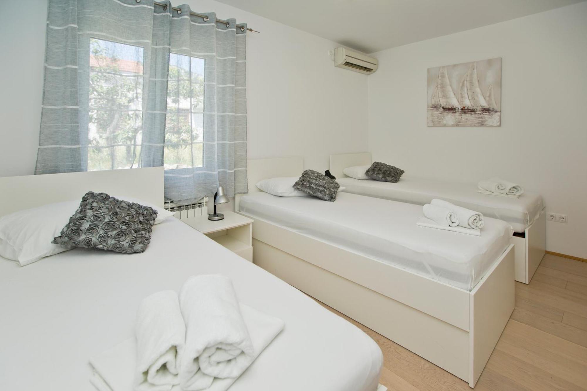Luka'S Lodge Guesthouse & Hostel هفار المظهر الخارجي الصورة