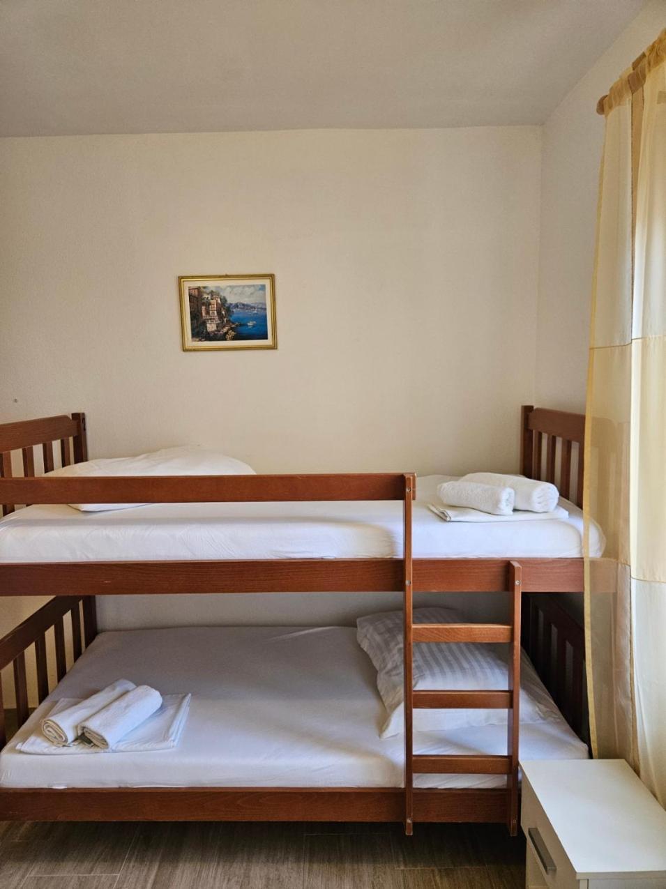 Luka'S Lodge Guesthouse & Hostel هفار المظهر الخارجي الصورة